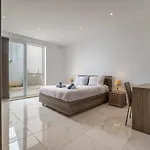 Lily Of The Hill - 2 Bedr, 3 Bath *