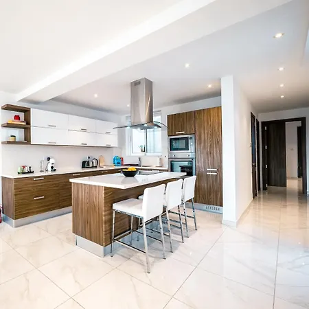 Daire Lily Of The Hill - 2 Bedr, 3 Bath *