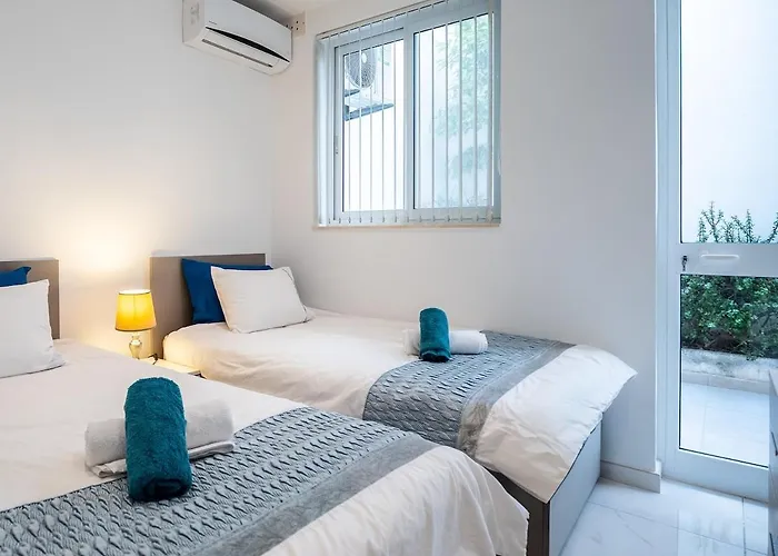 Lily Of The Hill - 2 Bedr, 3 Bath