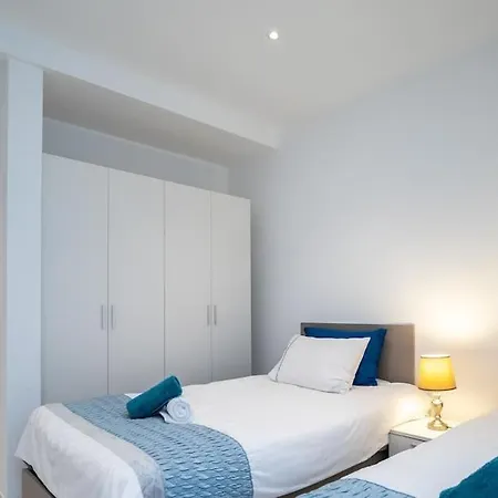 Lägenhet Lily Of The Hill - 2 Bedr, 3 Bath Mellieħa