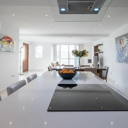 公寓 Lily Of The Hill - 2 Bedr, 3 Bath *