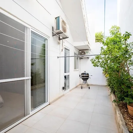 Lily Of The Hill - 2 Bedr, 3 Bath *