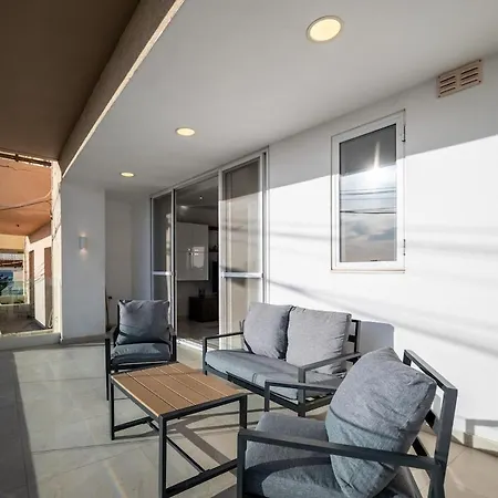 Lily Of The Hill - 2 Bedr, 3 Bath *