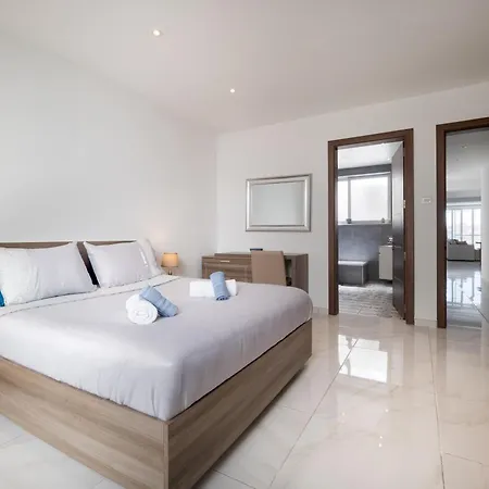 Lily Of The Hill - 2 Bedr, 3 Bath *