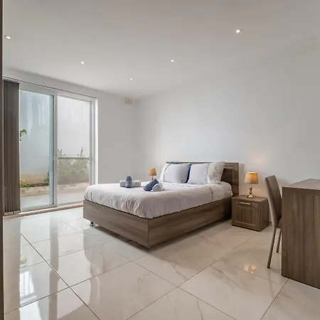 Lily Of The Hill - 2 Bedr, 3 Bath *