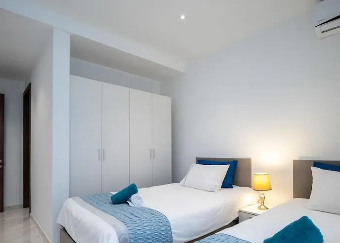 Apartamento Lily Of The Hill - 2 Bedr, 3 Bath Mellieħa